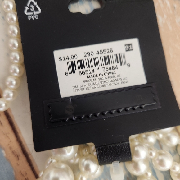 NWT Ophelia Roe pearl bracelet and necklace set - Picture 7 of 7